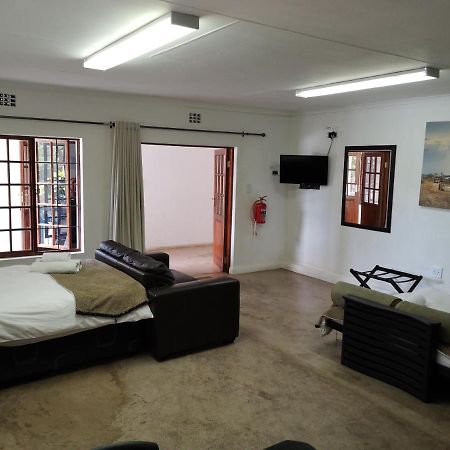 Lifestyle Corner Guesthouse Musina Exterior photo